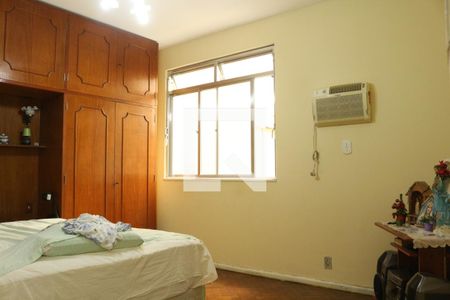 Quarto 1 de apartamento à venda com 2 quartos, 120m² em Copacabana, Rio de Janeiro