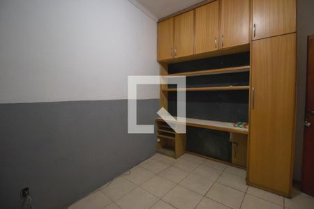 Quarto 1 de casa para alugar com 4 quartos, 120m² em Ramos, Rio de Janeiro