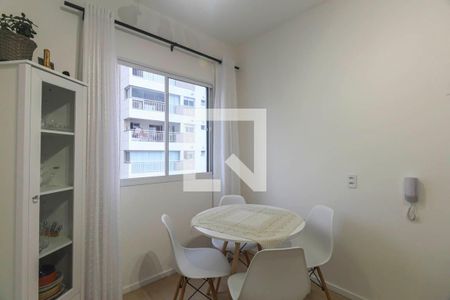 Sala/Cozinha de apartamento para alugar com 2 quartos, 25m² em Vila Ema, São Paulo
