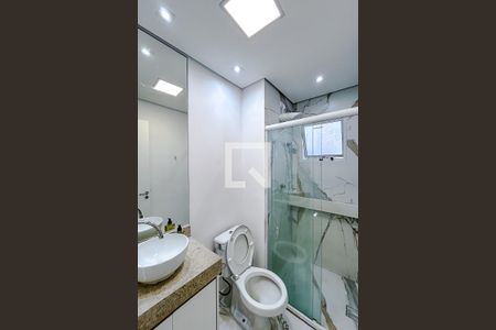 Banheiro de apartamento para alugar com 1 quarto, 35m² em Vila Granada, São Paulo