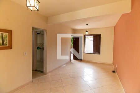 Sala de casa para alugar com 3 quartos, 205m² em Maria Paula, São Gonçalo