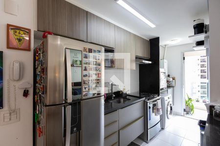 Cozinha de apartamento à venda com 2 quartos, 61m² em Vila Itapura, Campinas