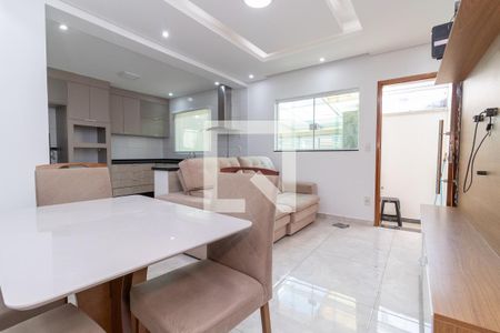 Sala de casa à venda com 2 quartos, 70m² em Penha de França, São Paulo