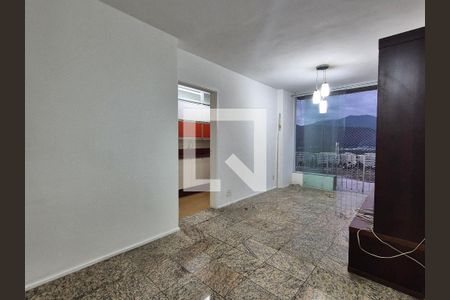 Sala  de apartamento para alugar com 2 quartos, 53m² em Barra da Tijuca, Rio de Janeiro