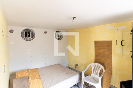 Quarto 2 de casa para alugar com 1 quarto, 300m² em Vila Irmaos Arnoni, São Paulo