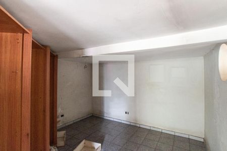 Quarto 1 de casa para alugar com 1 quarto, 300m² em Vila Irmaos Arnoni, São Paulo
