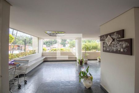 Hall de entrada de apartamento à venda com 2 quartos, 51m² em Jardim Peri, São Paulo