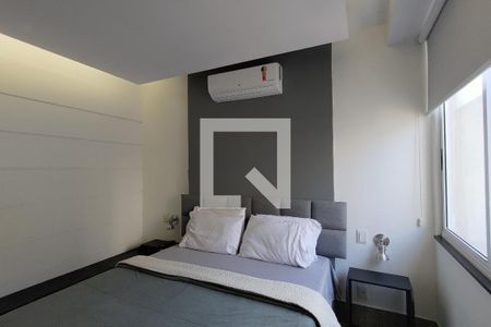 Quarto 1 de apartamento à venda com 2 quartos, 51m² em Copacabana, Rio de Janeiro