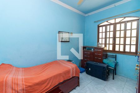 Quarto 1 de casa de condomínio para alugar com 4 quartos, 300m² em Vila Valqueire, Rio de Janeiro