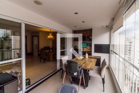 Varanda gourmet de apartamento para alugar com 3 quartos, 132m² em Centro Empresarial Tamboré, Santana de Parnaíba