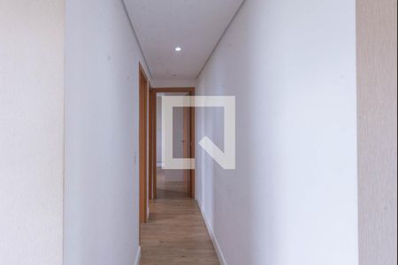 Corredor de apartamento à venda com 2 quartos, 55m² em Parque das Cachoeiras, Campinas