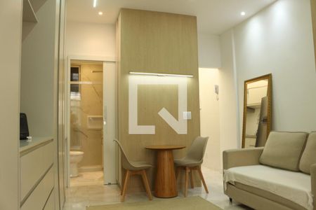 Sala de apartamento à venda com 1 quarto, 30m² em Leme, Rio de Janeiro