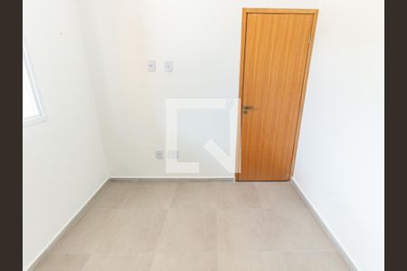 Quarto 1 de apartamento para alugar com 2 quartos, 42m² em Vila Bertioga, São Paulo