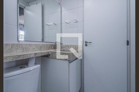 banheiro social_3 de apartamento para alugar com 2 quartos, 35m² em Sacoma, São Paulo