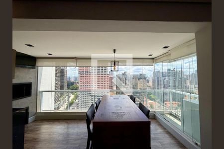 Apartamento à venda com 3 quartos, 116m² em Jardim das Acacias, São Paulo