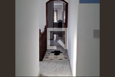 Casa à venda com 3 quartos, 247m² em Vila Santa Clara, São Paulo