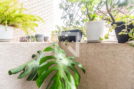 Varanda de apartamento à venda com 2 quartos, 54m² em Jardim Tupanci, Barueri