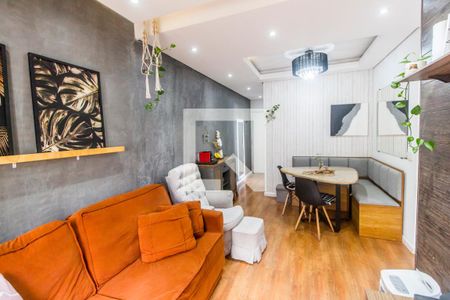 Sala  de apartamento à venda com 2 quartos, 54m² em Jardim Tupanci, Barueri
