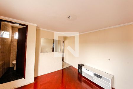 Sala de casa para alugar com 2 quartos, 70m² em Jardim Colorado, São Paulo