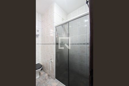 Banheiro da Suíte de casa para alugar com 2 quartos, 80m² em Itatiaia, Belo Horizonte