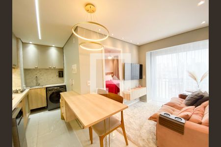 Sala de apartamento para alugar com 2 quartos, 38m² em Jardim Analia Franco, São Paulo