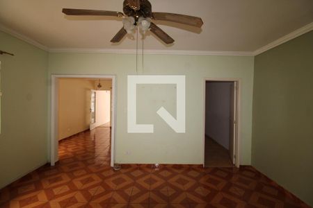 Sala 2 de casa para alugar com 3 quartos, 150m² em Chora Menino, São Paulo