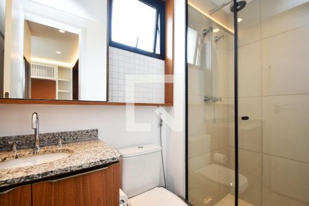 banheiro de kitnet/studio à venda com 1 quarto, 33m² em Pinheiros, São Paulo