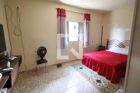 Quarto 2 de casa para alugar com 3 quartos, 280m² em Jardim Roberto, Osasco