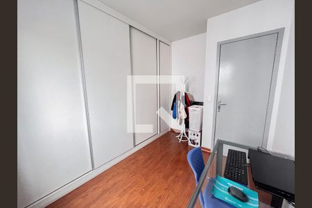 Apartamento à venda com 3 quartos, 70m² em Pompéia, Belo Horizonte