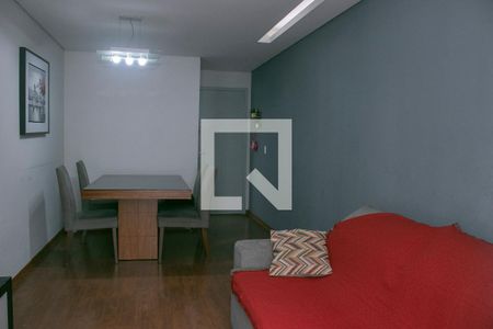 Apartamento à venda com 3 quartos, 70m² em Pompéia, Belo Horizonte