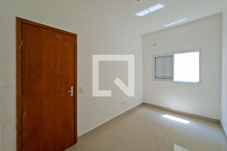 Quarto 1 de casa de condomínio para alugar com 2 quartos, 71m² em Vila Tupi, Praia Grande