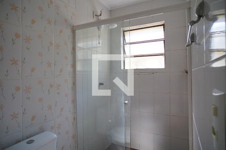Banheiro  de apartamento à venda com 2 quartos, 55m² em Sarandi, Porto Alegre