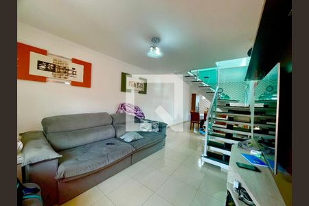 Sala de casa à venda com 3 quartos, 160m² em Jardim Rizzo, Guarulhos