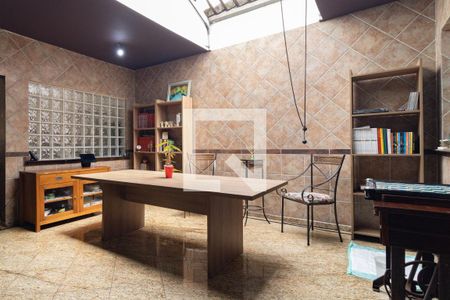 Salão  de casa para alugar com 4 quartos, 258m² em Vila Moinho Velho, São Paulo