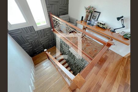 Corredor de casa à venda com 3 quartos, 380m² em Jardim Humaita, São Paulo