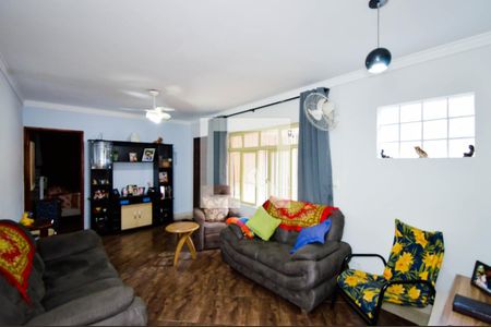 Sala de casa à venda com 2 quartos, 125m² em Jardim Santa Mena, Guarulhos