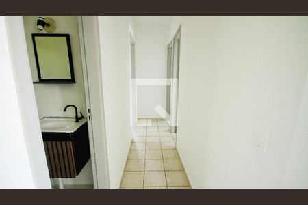 Sala de apartamento para alugar com 3 quartos, 93m² em Nova Mirim, Praia Grande