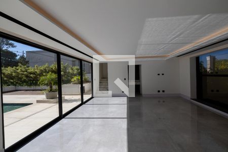 Sala de casa de condomínio à venda com 4 quartos, 640m² em Alphaville Residencial Dois, Barueri