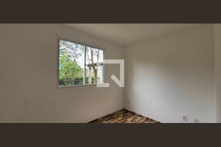 Quarto 01 de apartamento para alugar com 2 quartos, 36m² em Jardim das Oliveiras, Itaquaquecetuba