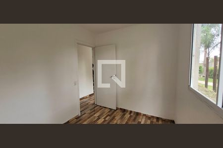 Quarto 01 de apartamento para alugar com 2 quartos, 36m² em Jardim das Oliveiras, Itaquaquecetuba
