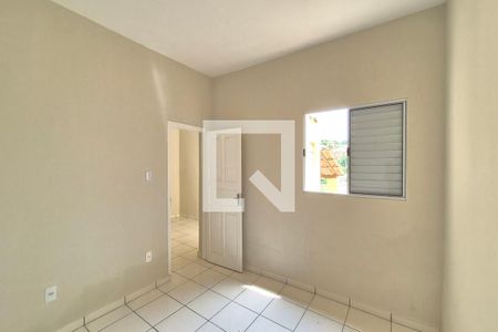 Quarto 1  de casa para alugar com 2 quartos, 49m² em Vila Progresso, Campinas