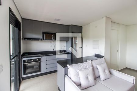 Sala  de apartamento para alugar com 1 quarto, 48m² em Empresarial 18 do Forte, Barueri