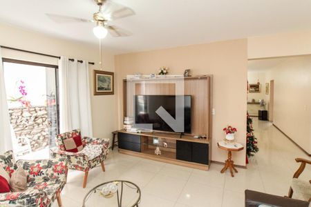 Sala de casa à venda com 6 quartos, 400m² em Jardim Guapira, São Paulo