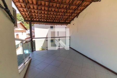 Varanda de casa à venda com 3 quartos, 180m² em Engenho do Mato, Niterói