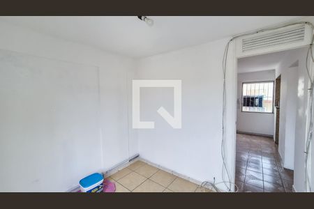 Quarto 1 de casa de condomínio à venda com 2 quartos, 43m² em Irajá, Rio de Janeiro
