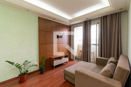 Sala de apartamento para alugar com 3 quartos, 64m² em Vila Divina Pastora, São Paulo