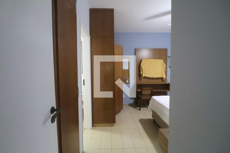 Suíte de apartamento para alugar com 3 quartos, 141m² em Barra Funda, Guarujá