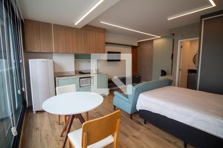 Sala / Quarto - Studio de kitnet/studio para alugar com 1 quarto, 31m² em Campo Belo, São Paulo