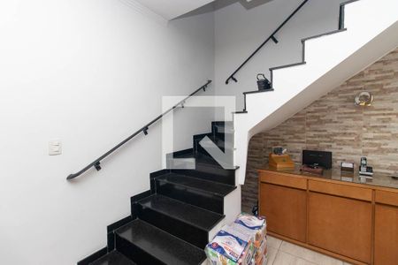 Escada de casa à venda com 2 quartos, 111m² em Jardim Japao, São Paulo