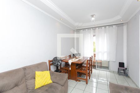 Sala de apartamento à venda com 2 quartos, 48m² em Vila Carmosina, São Paulo